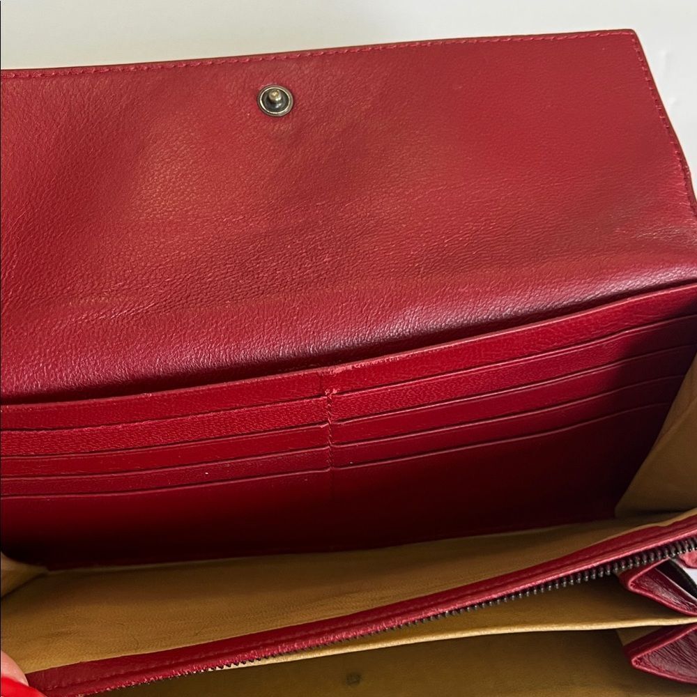 Bottega Veneta Red Woven Wallet - Picture 7 of 11
